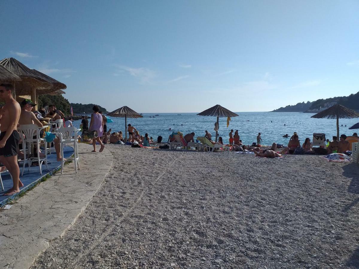 Levak - Apt.3 * Pjescana Uvala